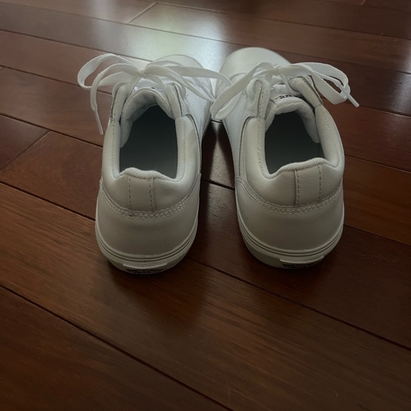 Leather Vans Youth size 7 - Picture 2 of 3